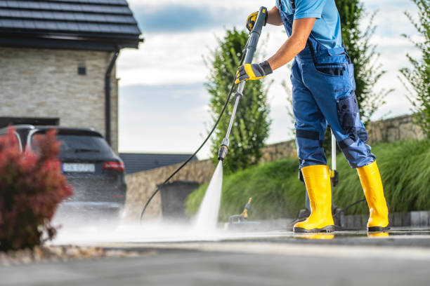 Best Pool Deck Cleaning  in Beacon, NY